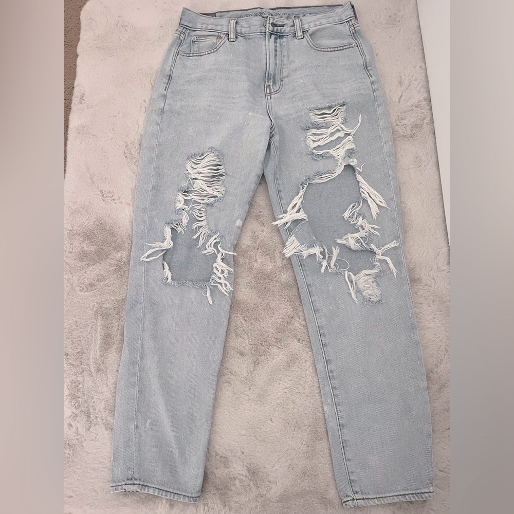 American Eagle Distressed Jeans